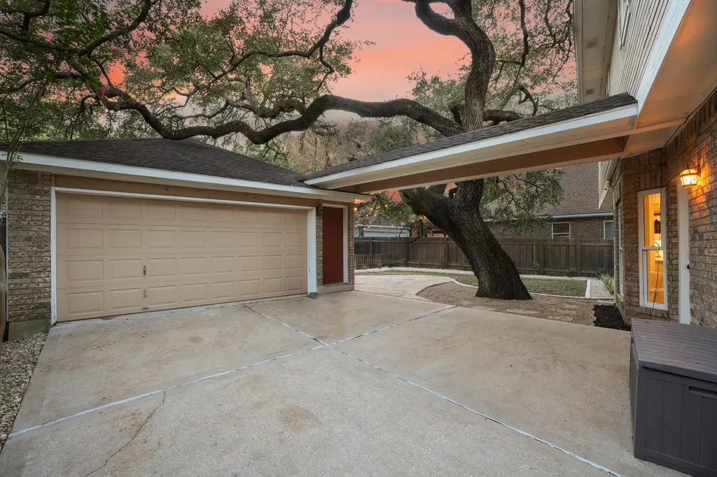 10604 Ames Lane Austin TX 78739