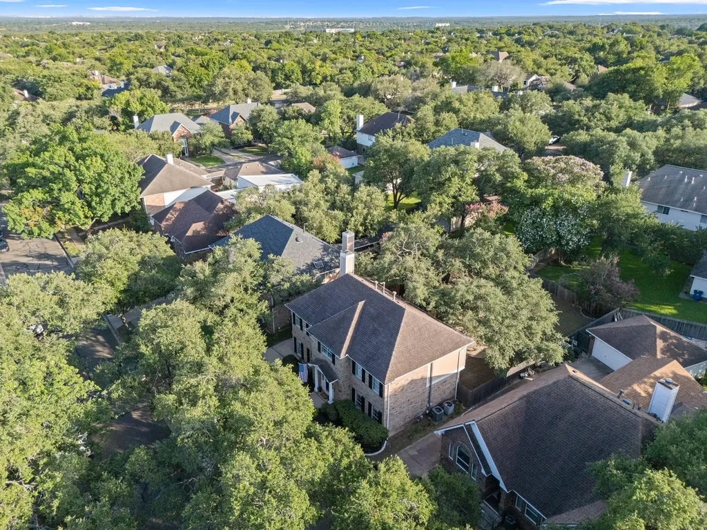 10604 Ames Lane Austin TX 78739