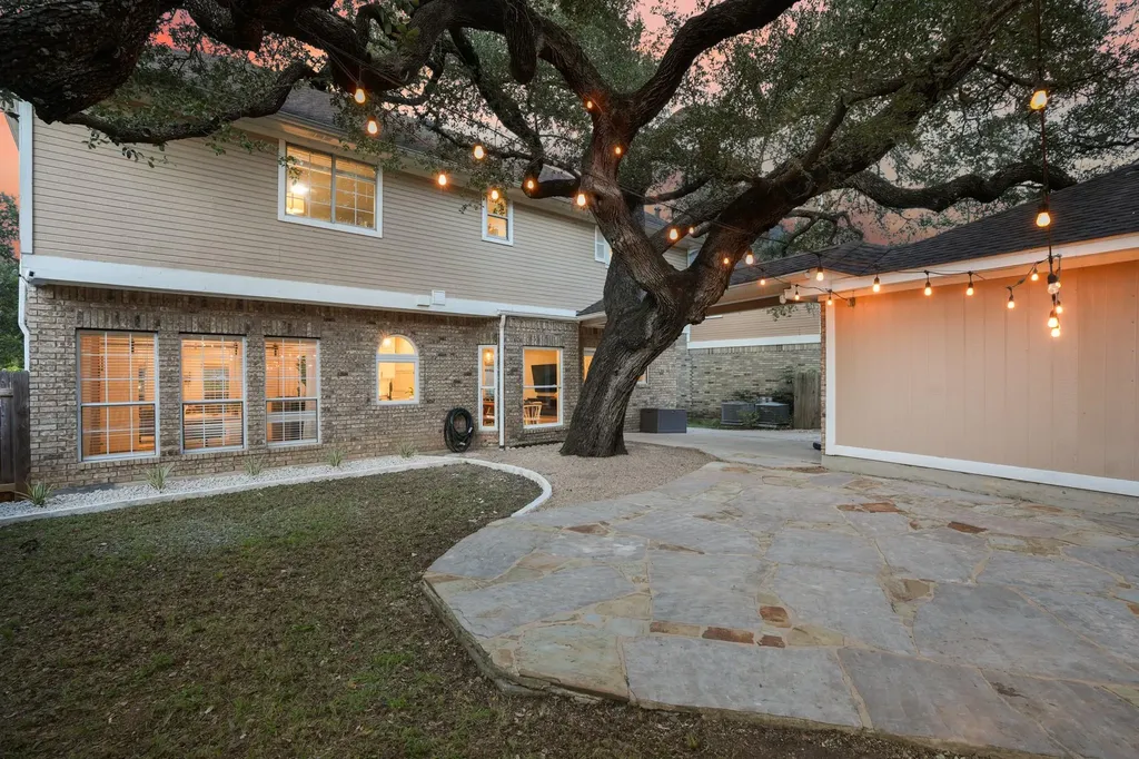 10604 Ames Lane Austin TX 78739