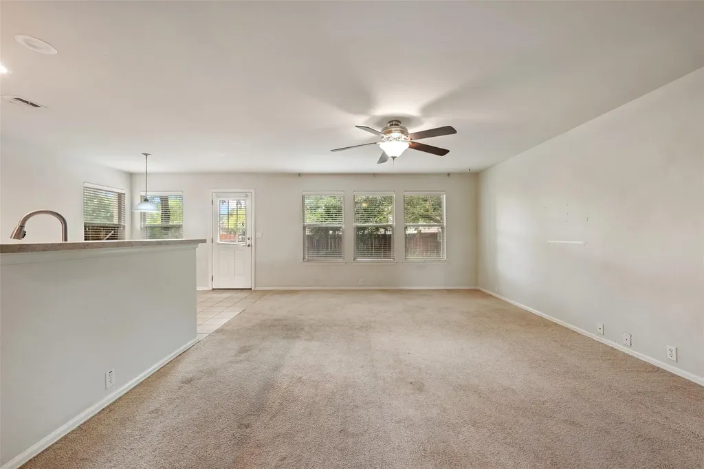 301 Lark Street Leander TX 78641