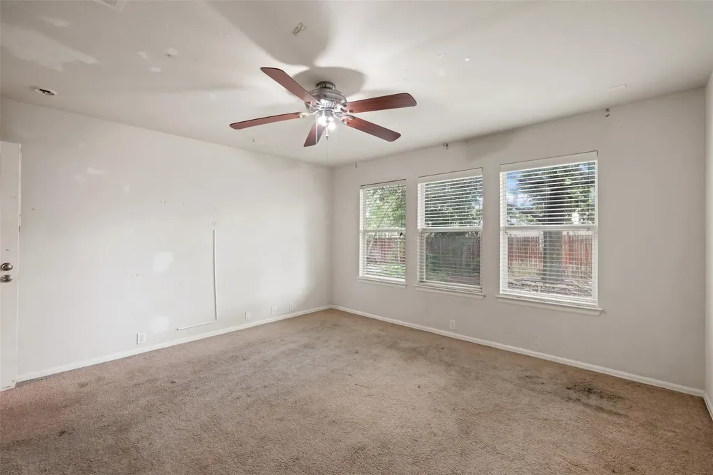 301 Lark Street Leander TX 78641