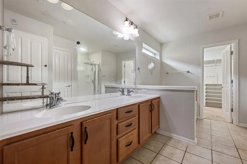301 Lark Street Leander TX 78641