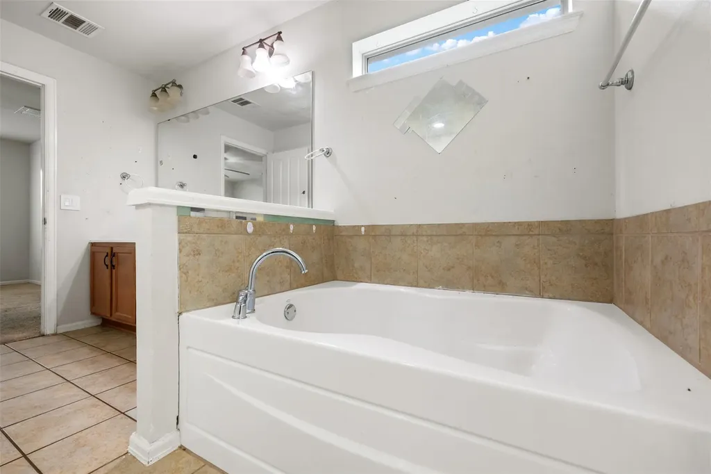 301 Lark Street Leander TX 78641
