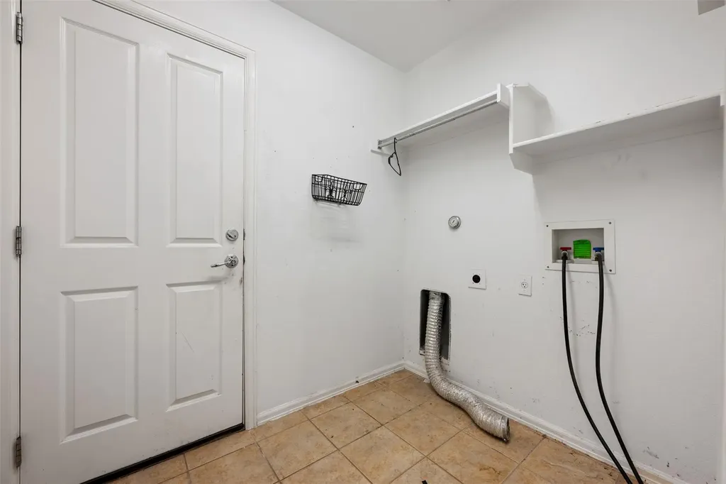 301 Lark Street Leander TX 78641