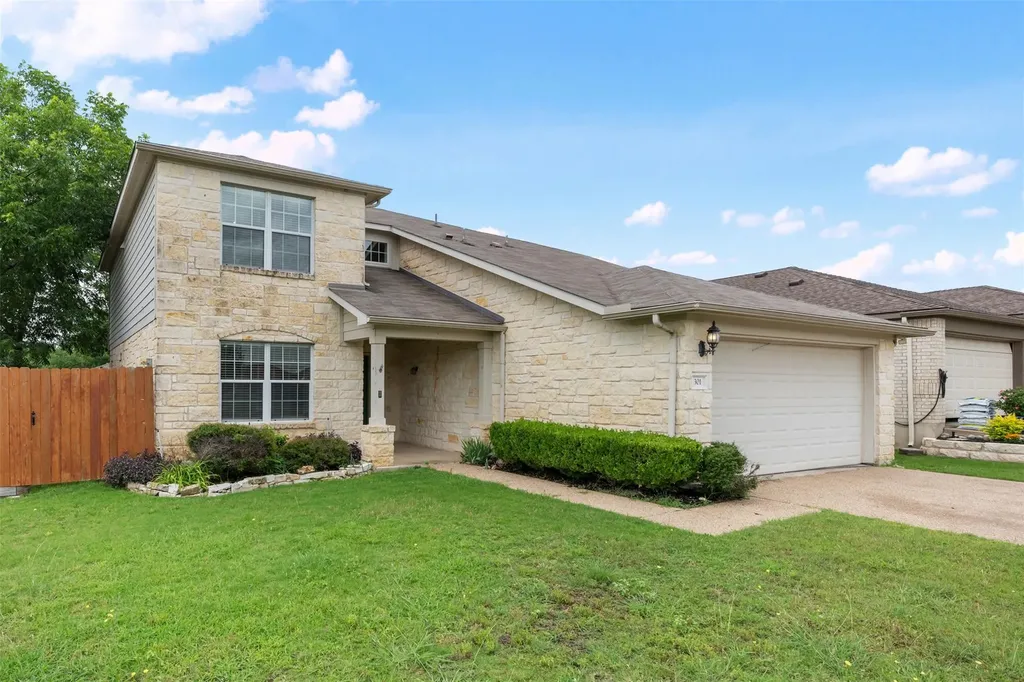 301 Lark Street Leander TX 78641
