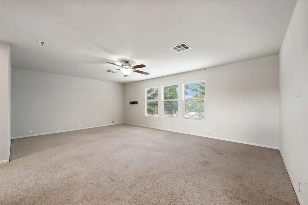 301 Lark Street Leander TX 78641