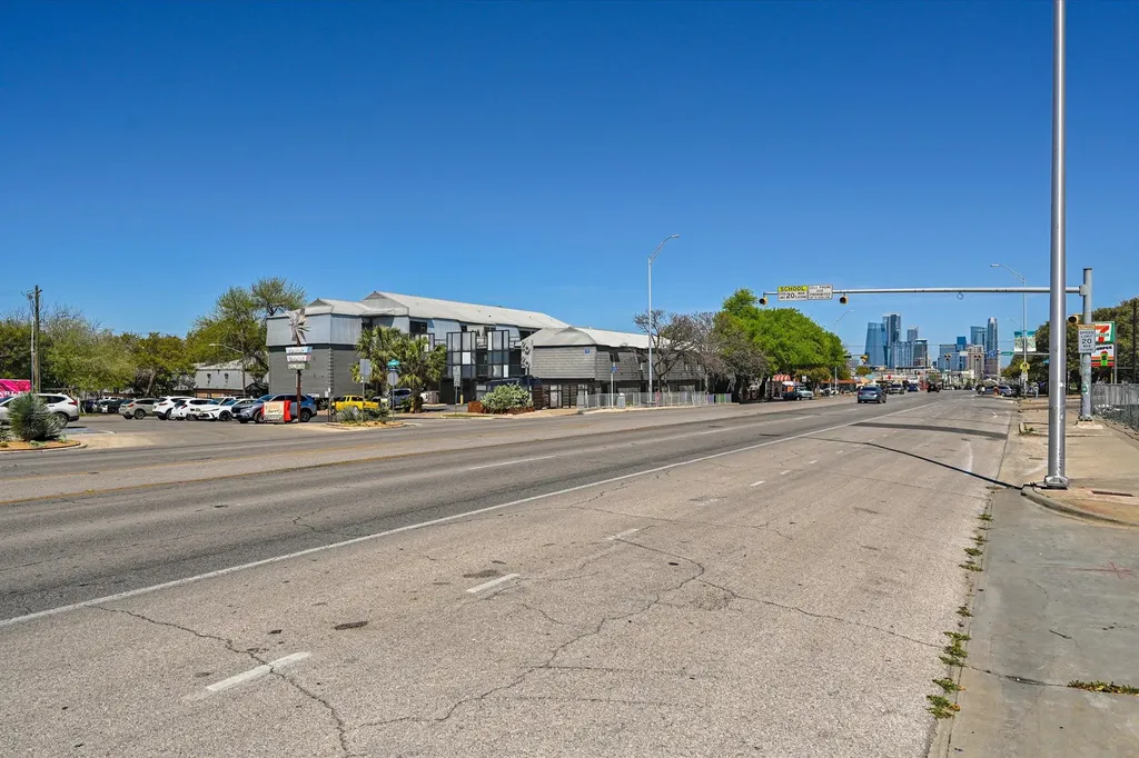 2020 S Congress Avenue Austin TX 78704
