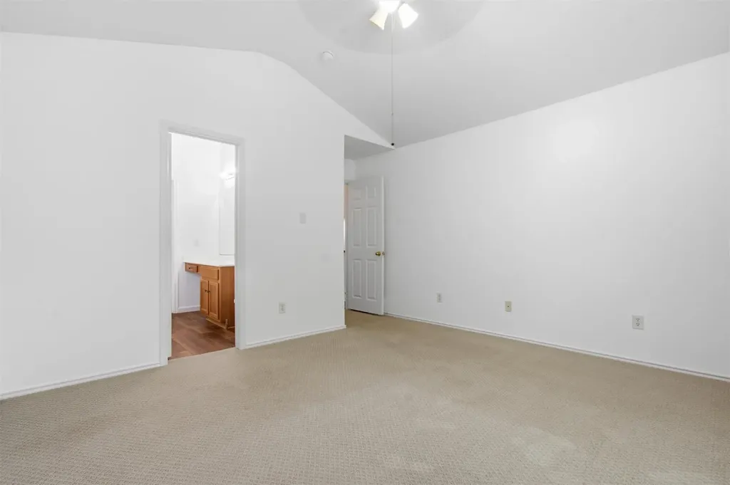 244 Sampson Kyle TX 78640