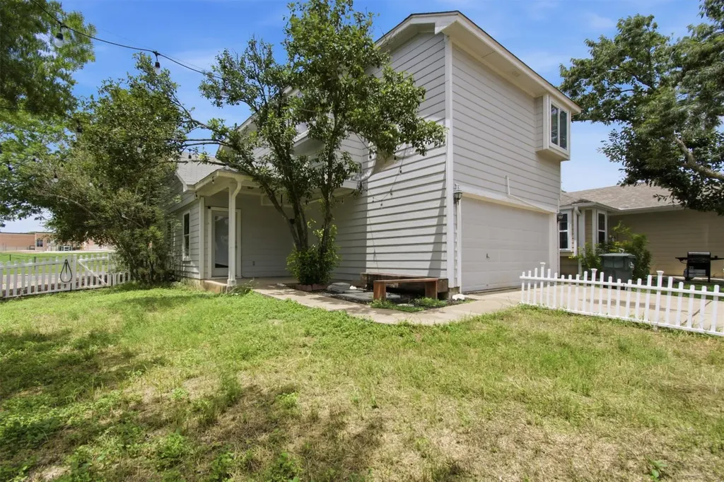 244 Sampson Kyle TX 78640