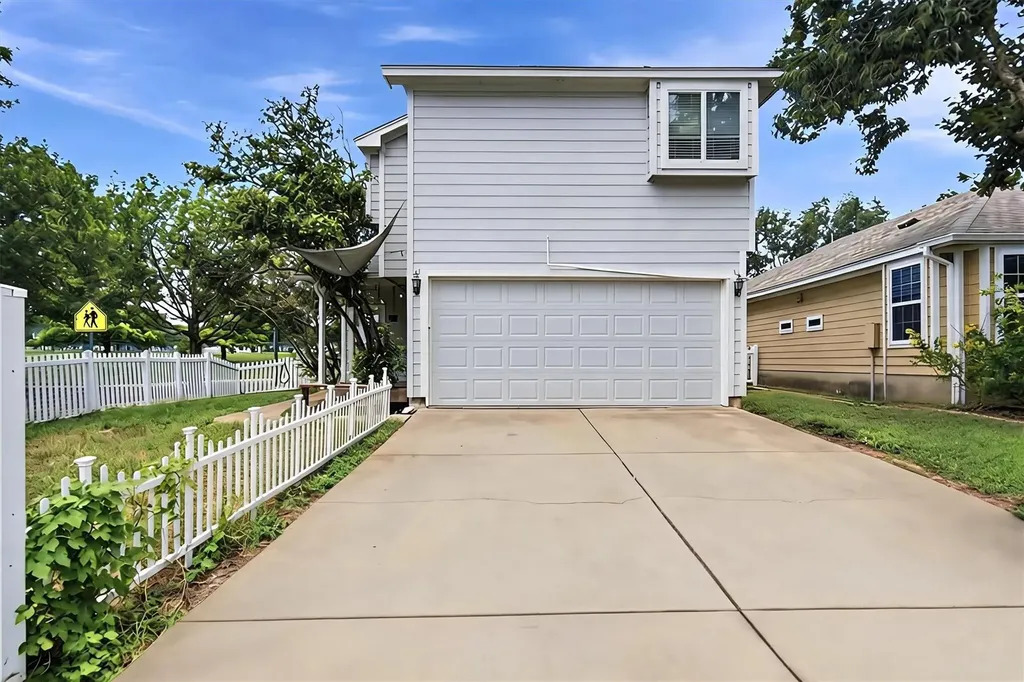 244 Sampson Kyle TX 78640