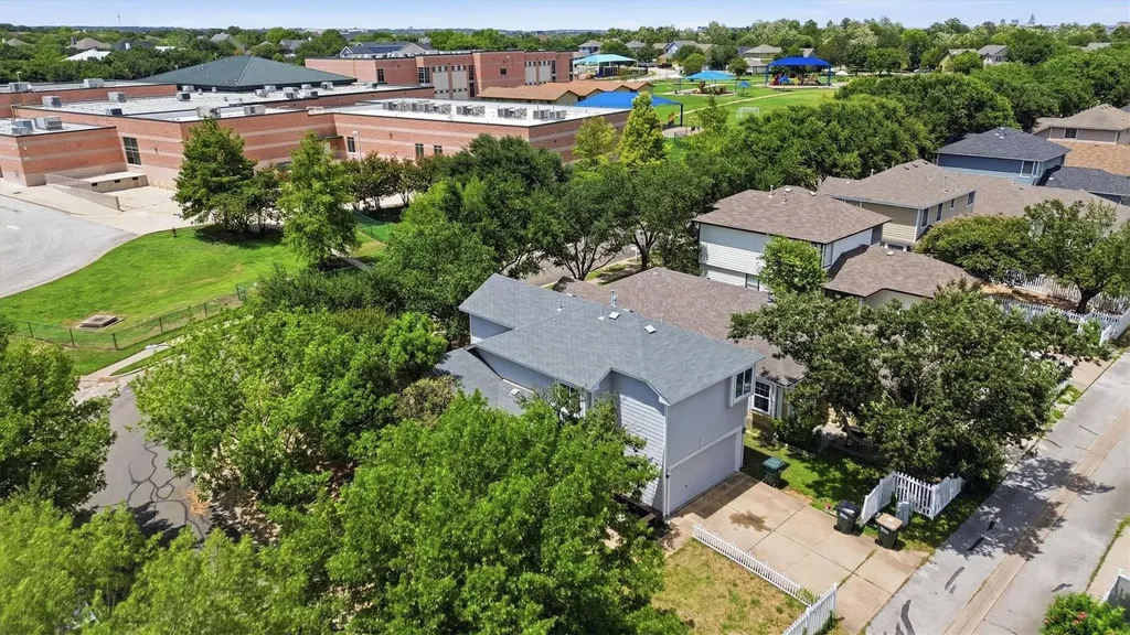 244 Sampson Kyle TX 78640