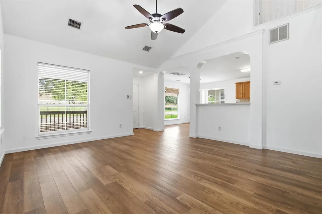 244 Sampson Kyle TX 78640