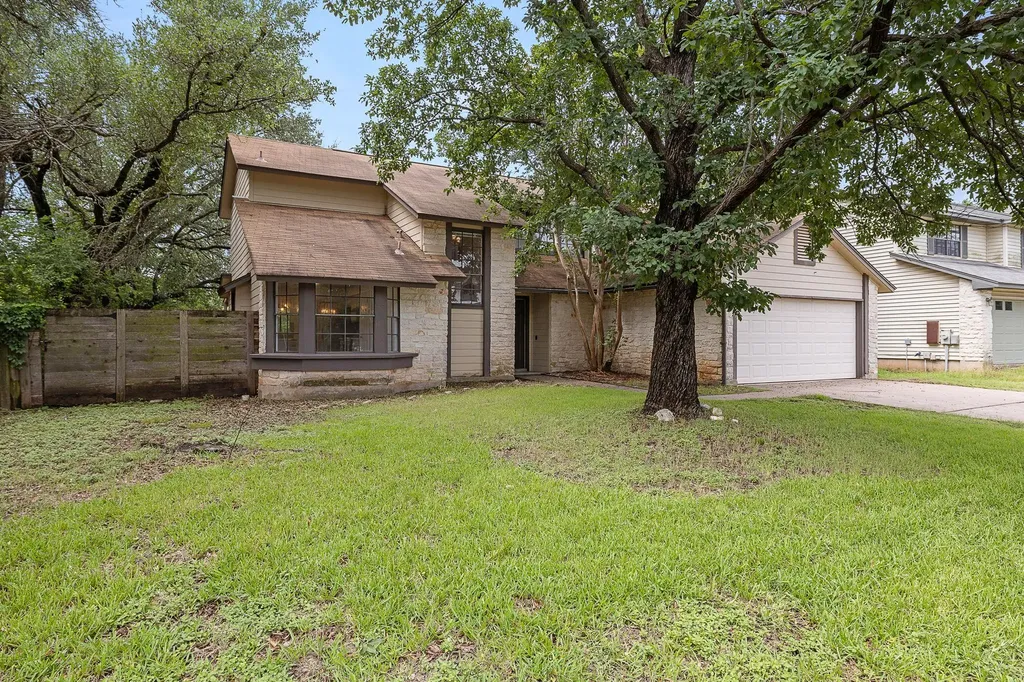 8905 Bridgewood Trail Austin TX 78729