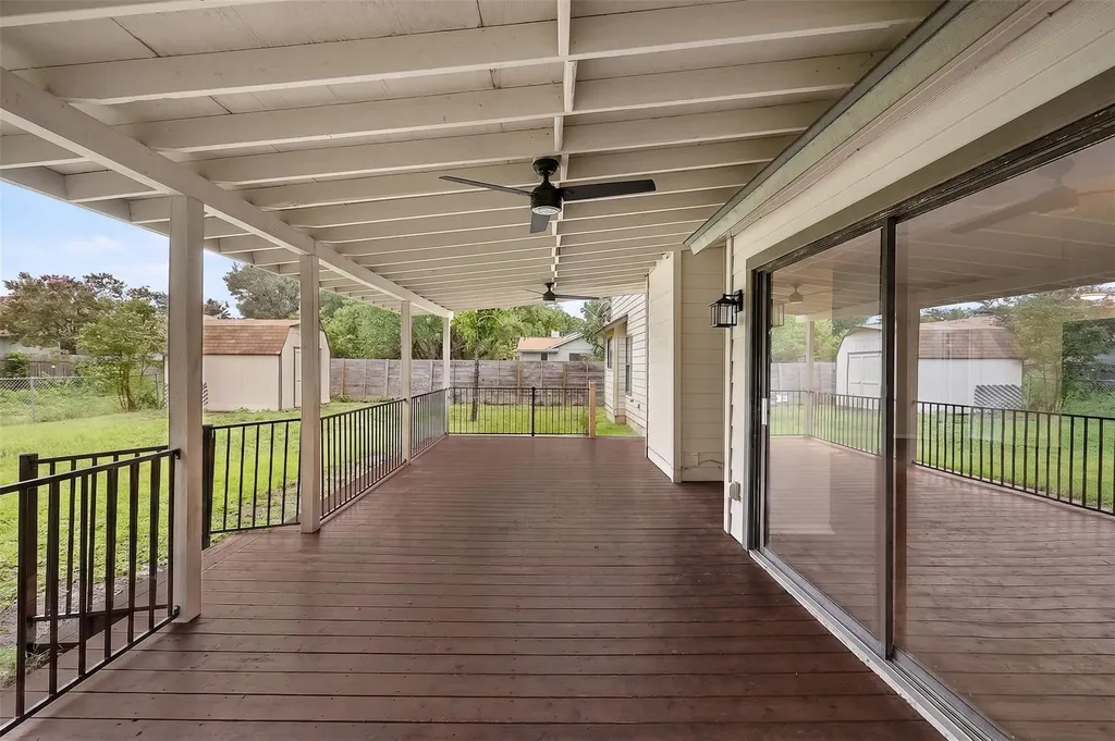 8905 Bridgewood Trail Austin TX 78729