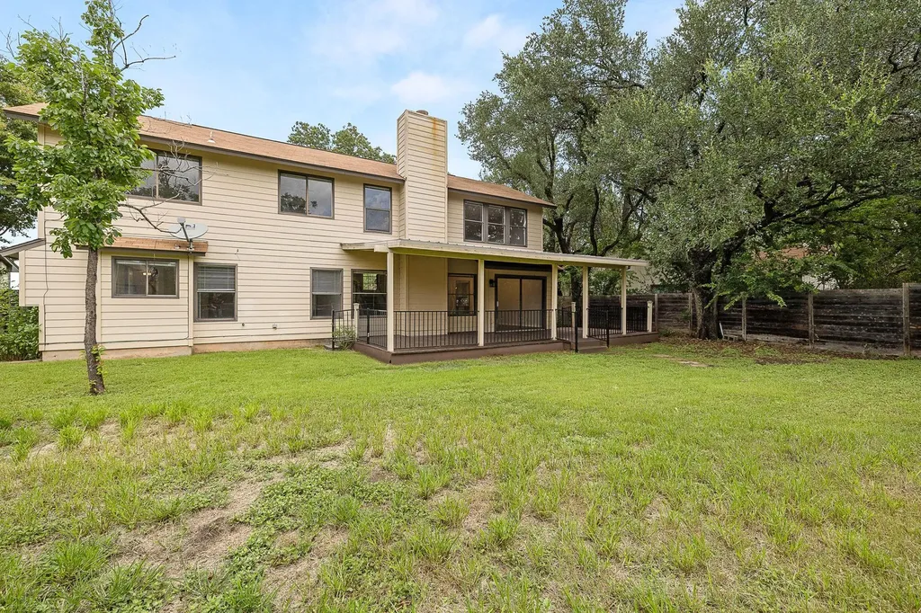 8905 Bridgewood Trail Austin TX 78729