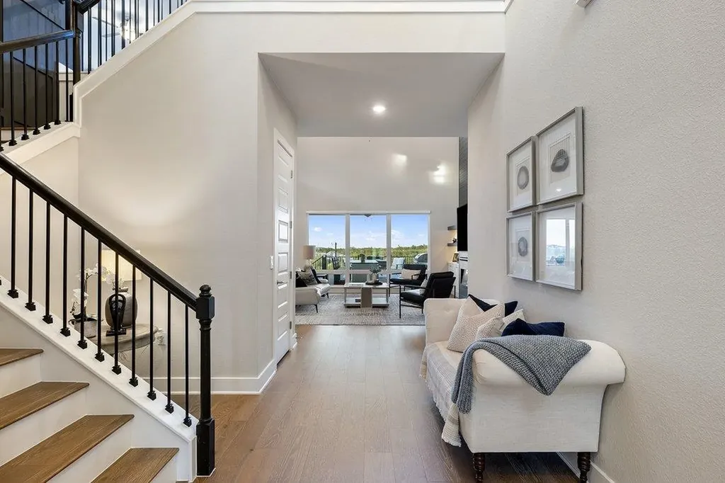 7337 Jument Drive Austin TX 78738
