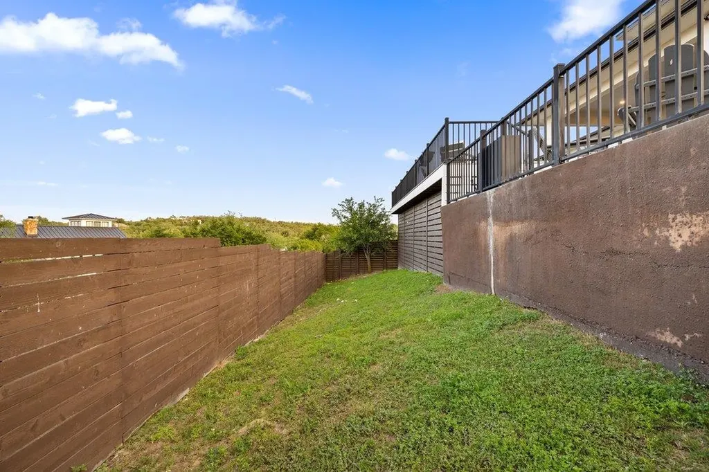 7337 Jument Drive Austin TX 78738