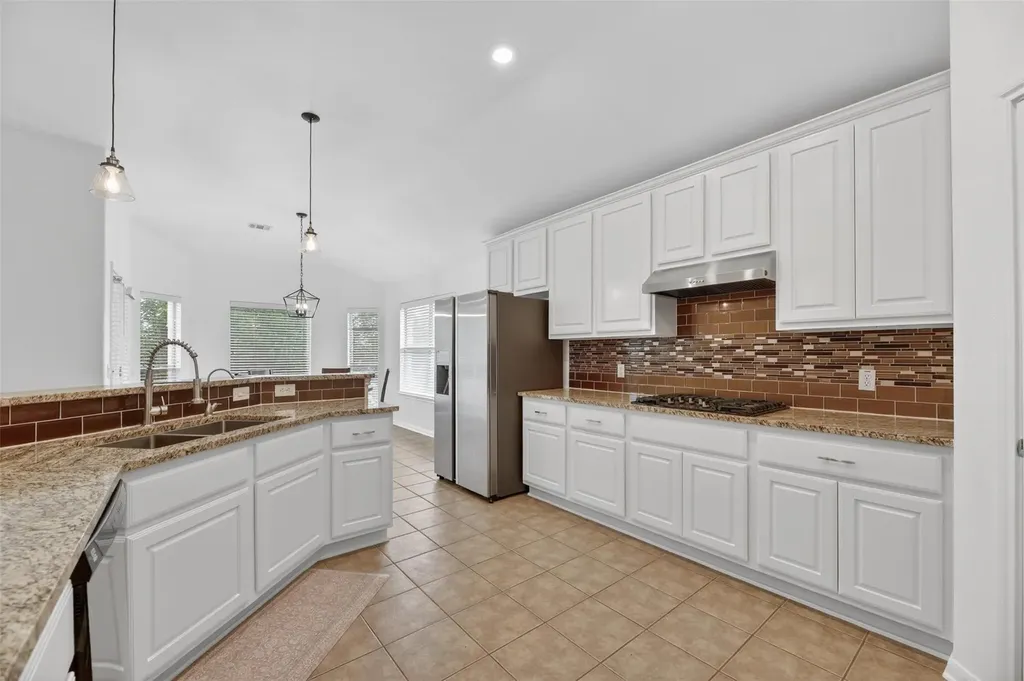 545 Manchester Lane Austin TX 78737