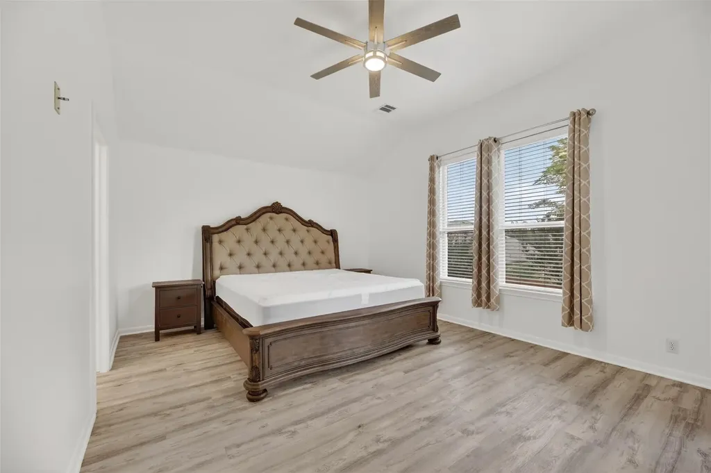 545 Manchester Lane Austin TX 78737