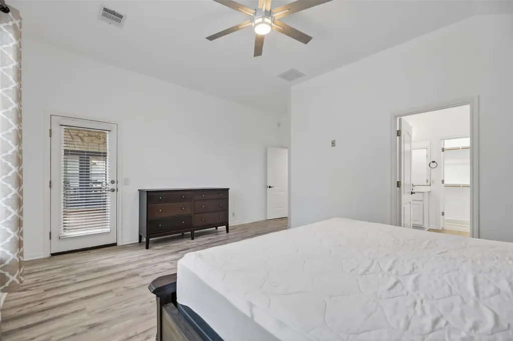 545 Manchester Lane Austin TX 78737