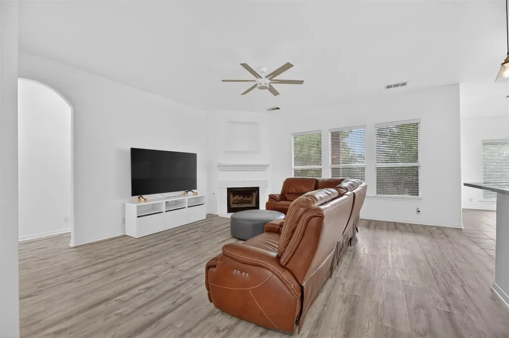 545 Manchester Lane Austin TX 78737