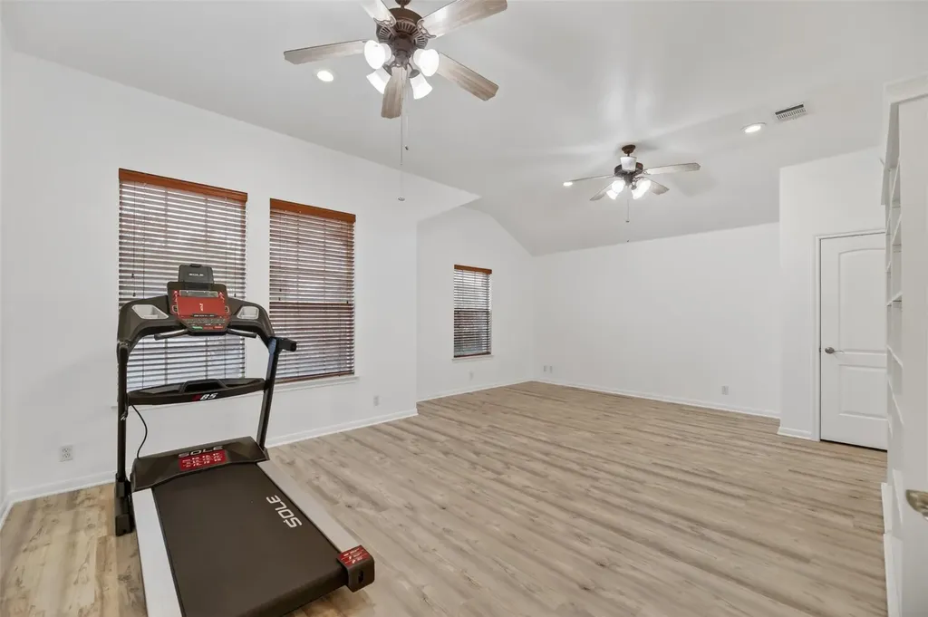 545 Manchester Lane Austin TX 78737