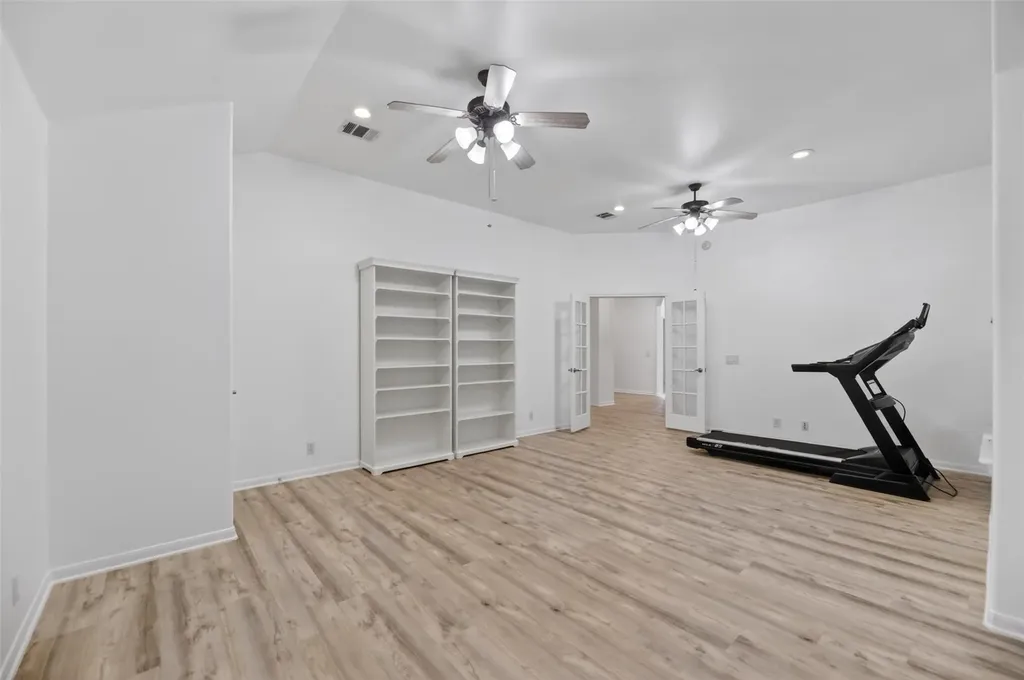 545 Manchester Lane Austin TX 78737