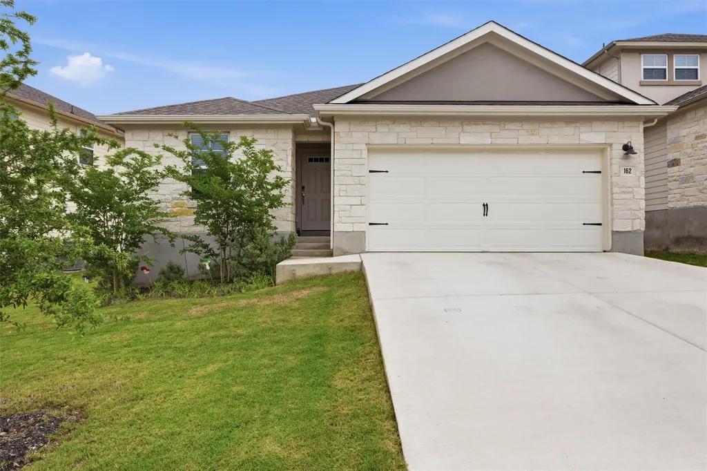 162 El Capitan Loop Dripping Springs TX 78620