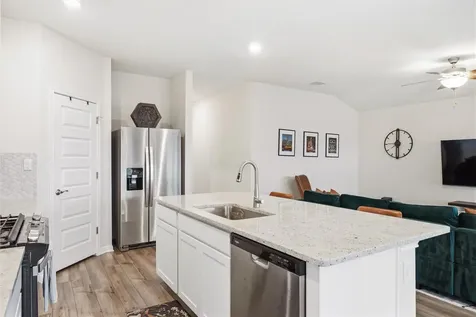 162 El Capitan Loop Dripping Springs TX 78620