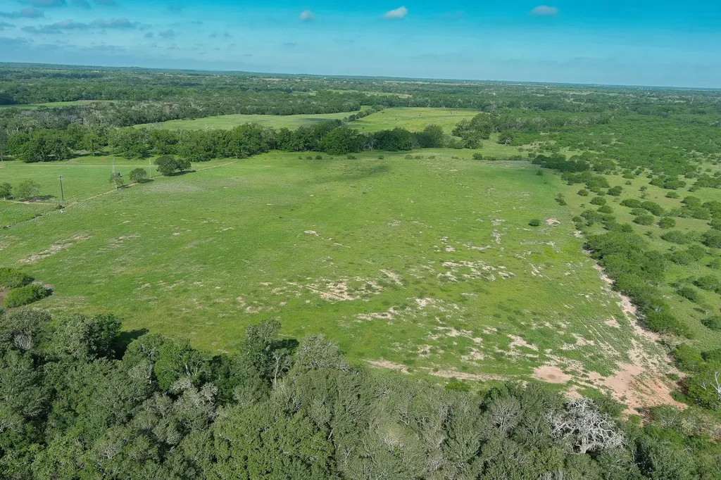 9411 Fm 86 Highway Lockhart TX 78644