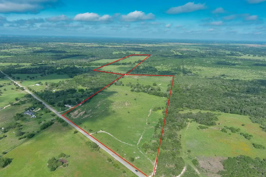 9411 Fm 86 Highway Lockhart TX 78644