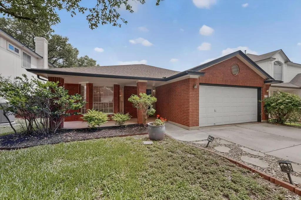 4628 Hoffman Drive Austin TX 78749