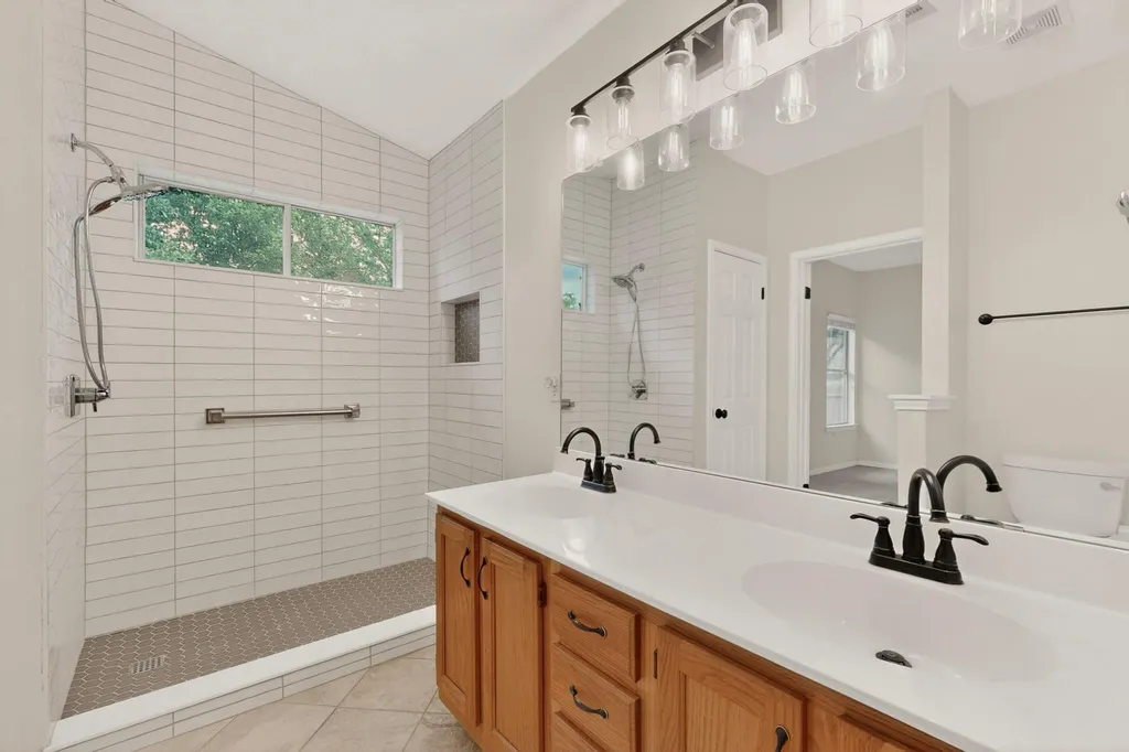 4628 Hoffman Drive Austin TX 78749