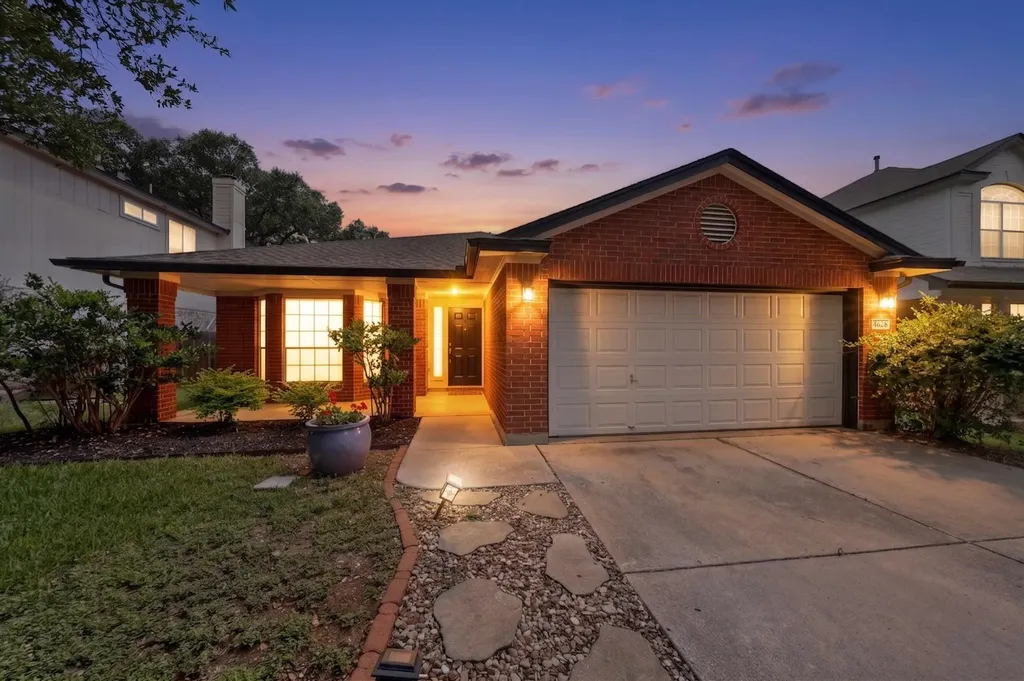 4628 Hoffman Drive Austin TX 78749