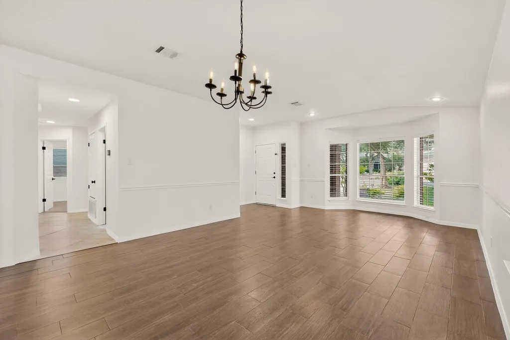 4628 Hoffman Drive Austin TX 78749