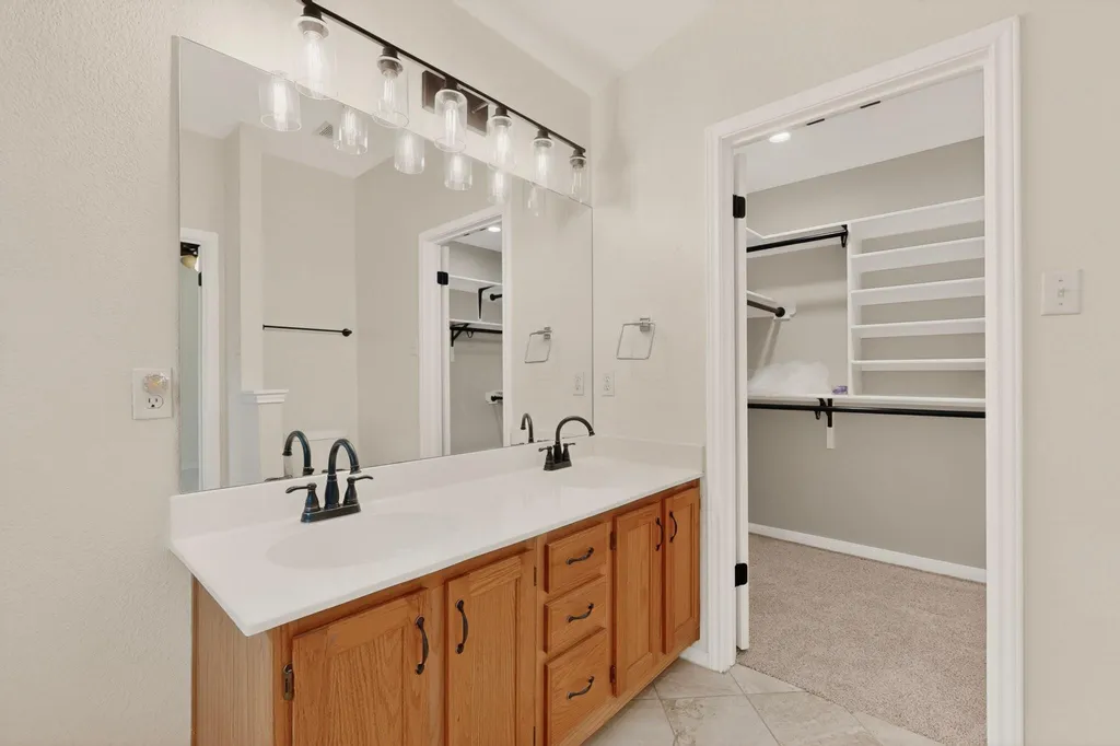 4628 Hoffman Drive Austin TX 78749