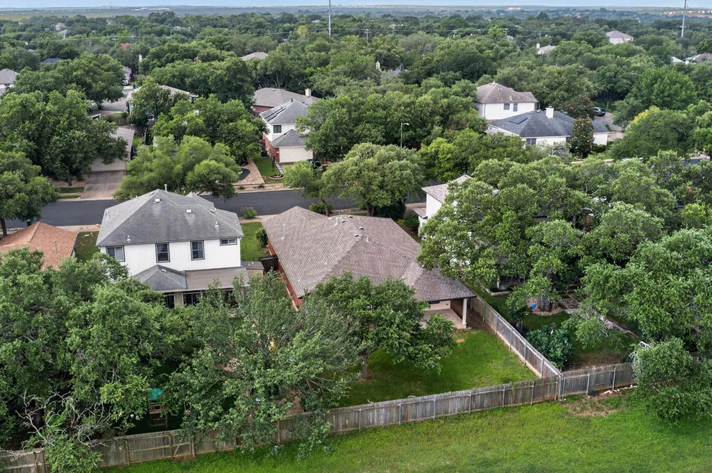 4628 Hoffman Drive Austin TX 78749