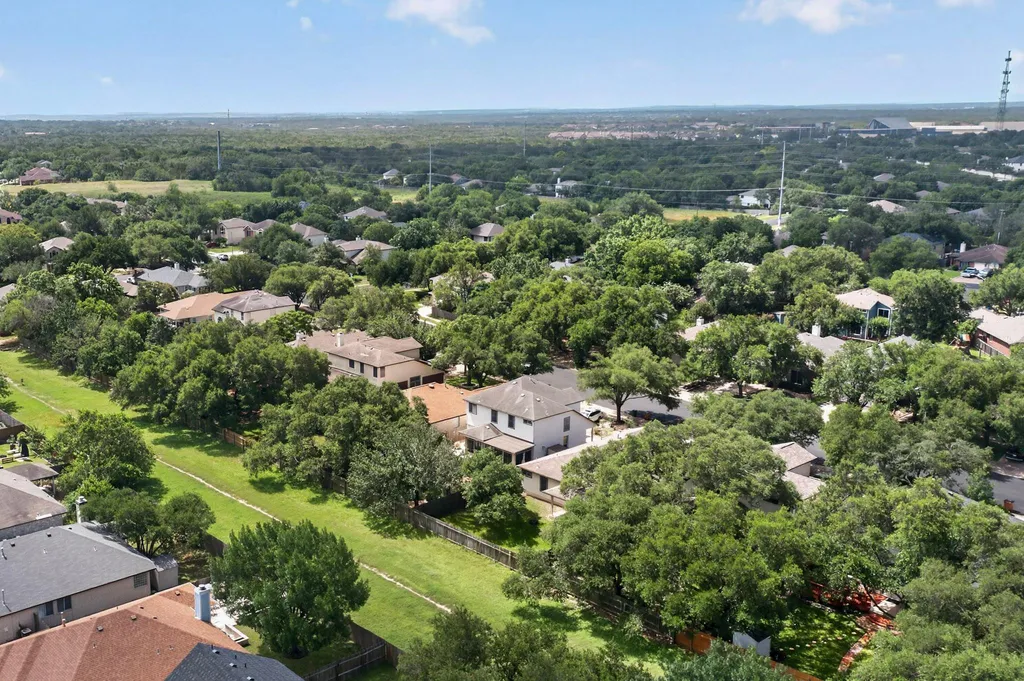 4628 Hoffman Drive Austin TX 78749