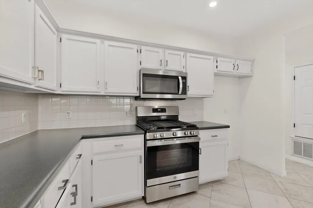 4628 Hoffman Drive Austin TX 78749