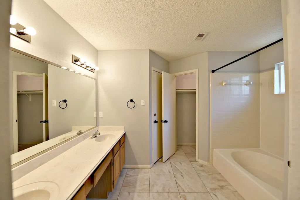 2402 Spring Wagon Lane Austin TX 78728