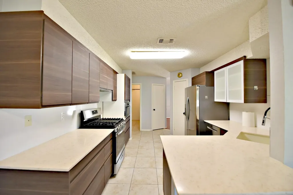 2402 Spring Wagon Lane Austin TX 78728