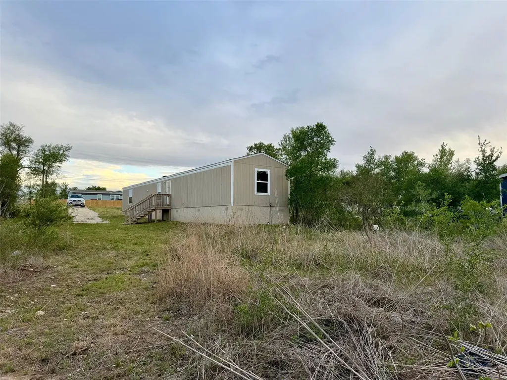 309 Oak Arbor Trail Del Valle TX 78617