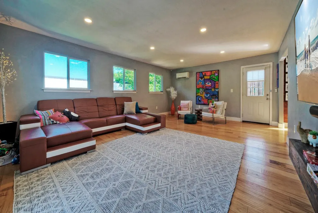 506 Tartan Street Austin TX 78734