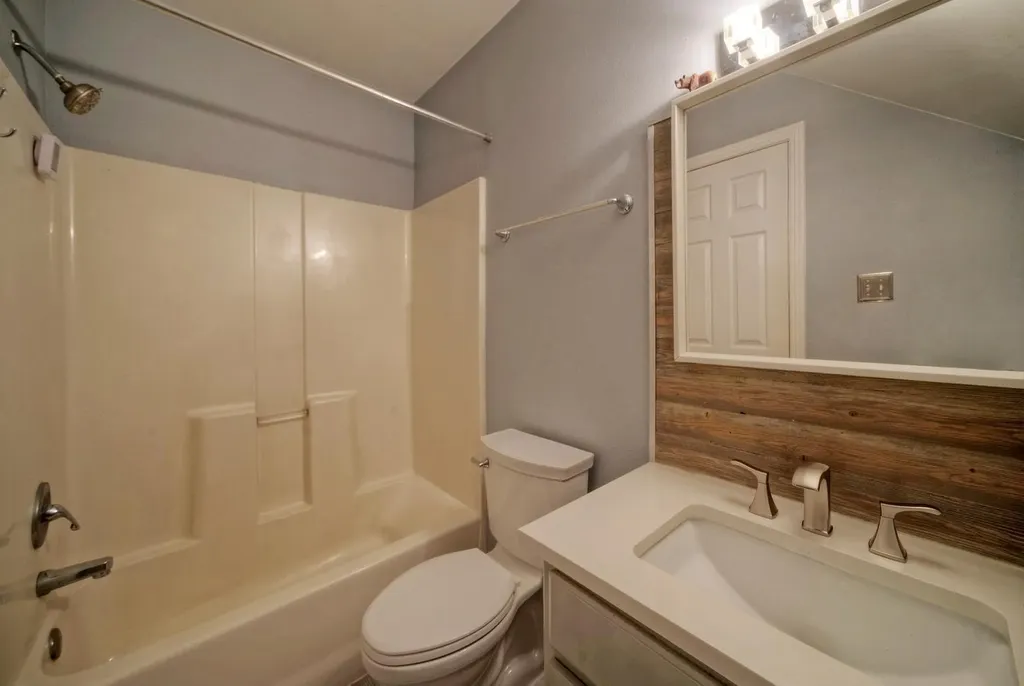 506 Tartan Street Austin TX 78734