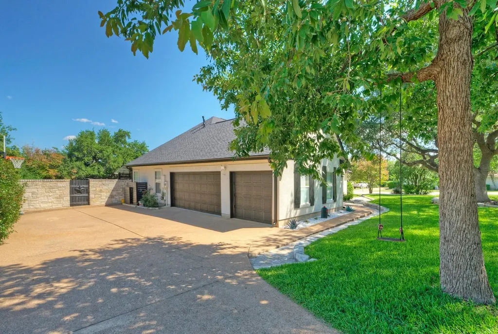 506 Tartan Street Austin TX 78734