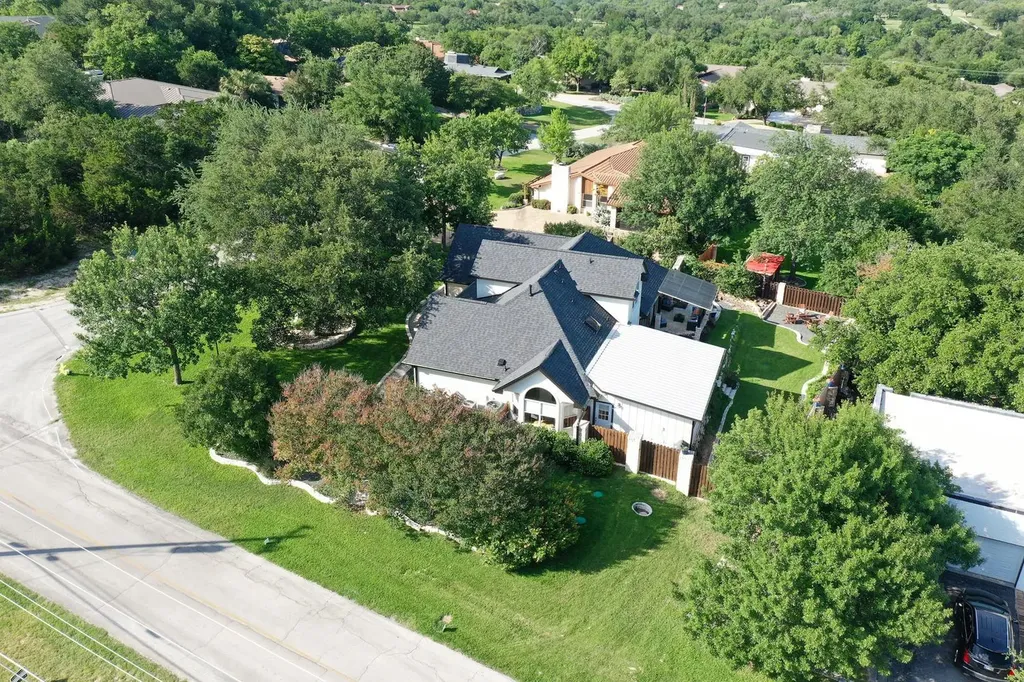 506 Tartan Street Austin TX 78734