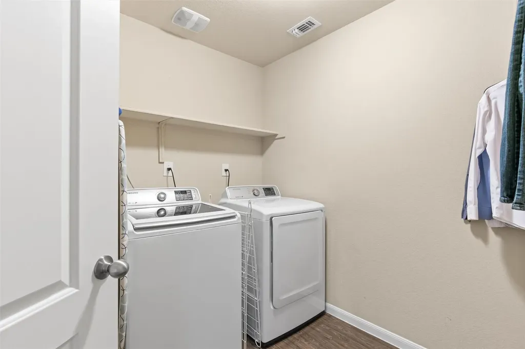 19033 Great Falls Drive Manor TX 78653