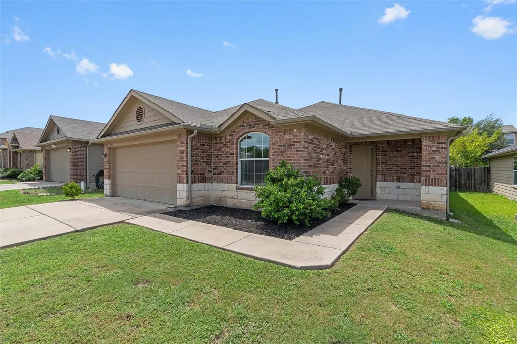 19033 Great Falls Drive Manor TX 78653