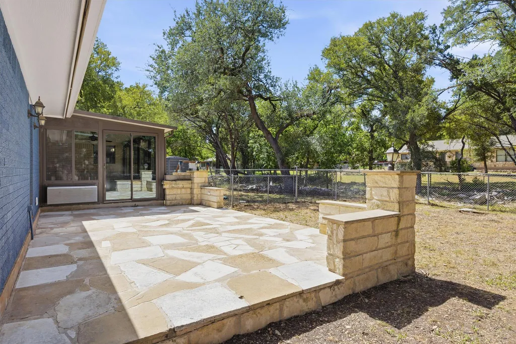 1011 Serenada Drive Georgetown TX 78628