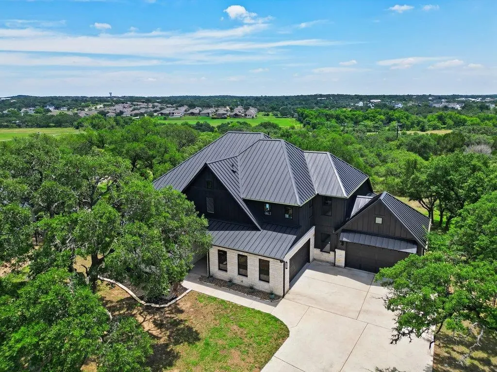461 Crosswater Lane Dripping Springs TX 78620